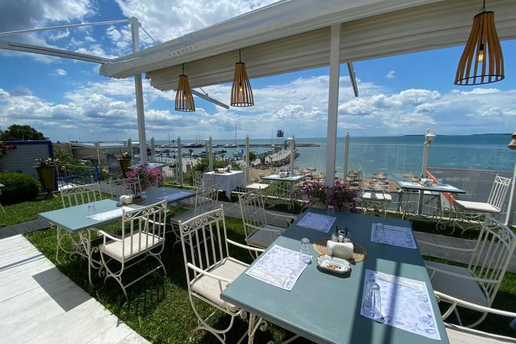 Top Complex Apartment On The Beach Święty Włas Zewnętrze zdjęcie